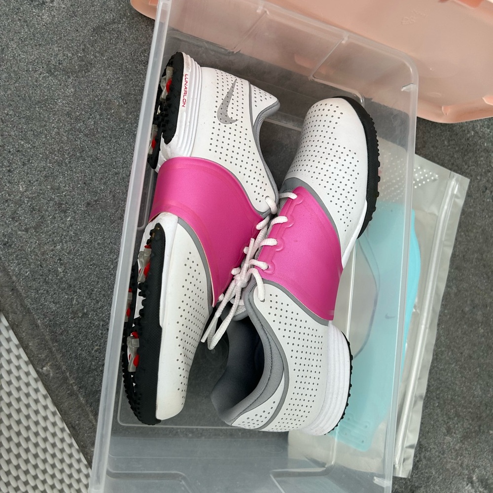 Nike Golf Shoes 7.5 7 1/2 Pink or Blue